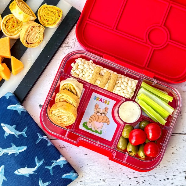 Yumbox Original Madkasse 6-sektioner - Wow red Cats &amp; Dogs