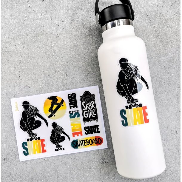 Vandfaste klistermrker - Skater Pige - A6